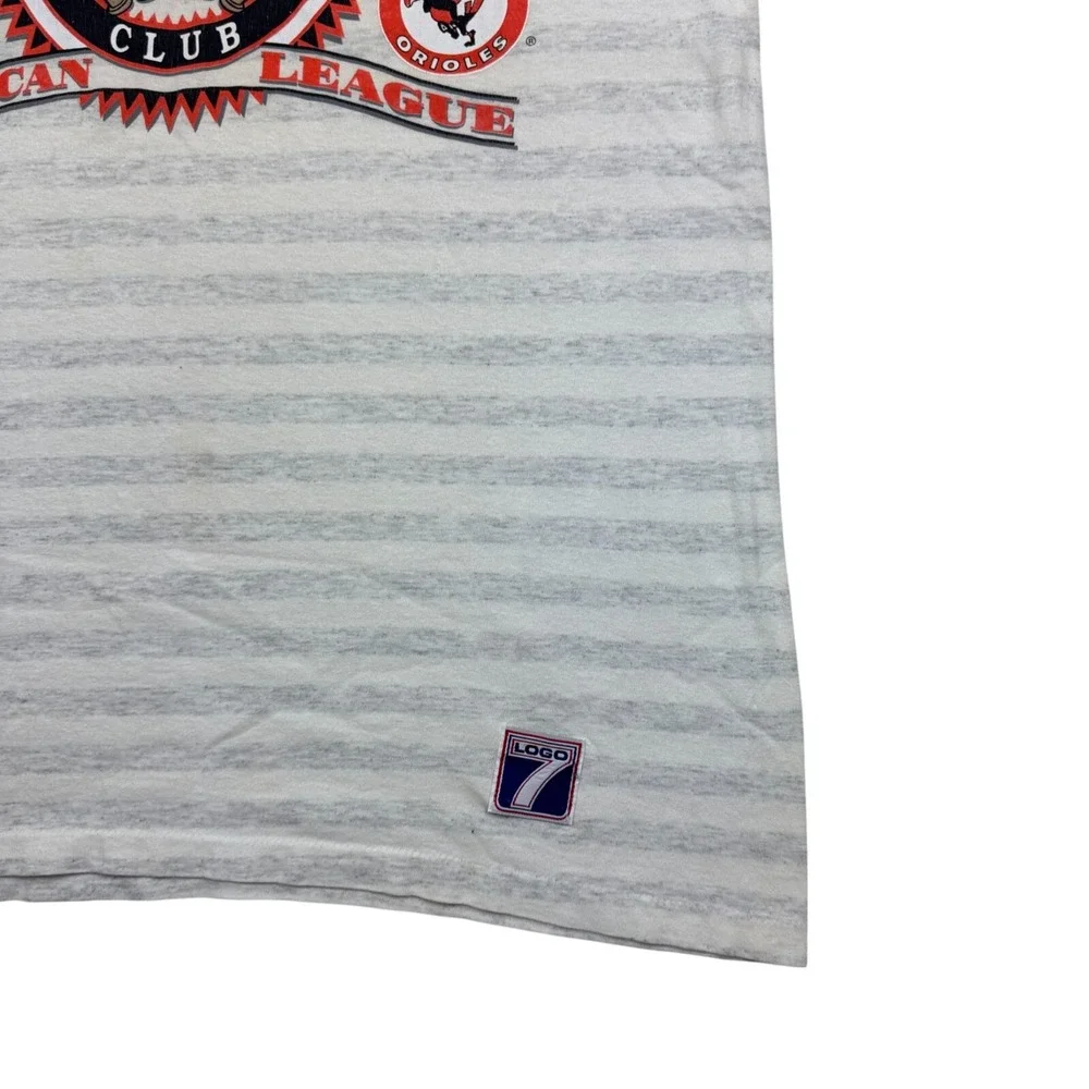 Vintage 90's Baltimore Orioles Graphic T-Shirt Logo 7 Faded Made in USA Size L - Picture 6 of 14